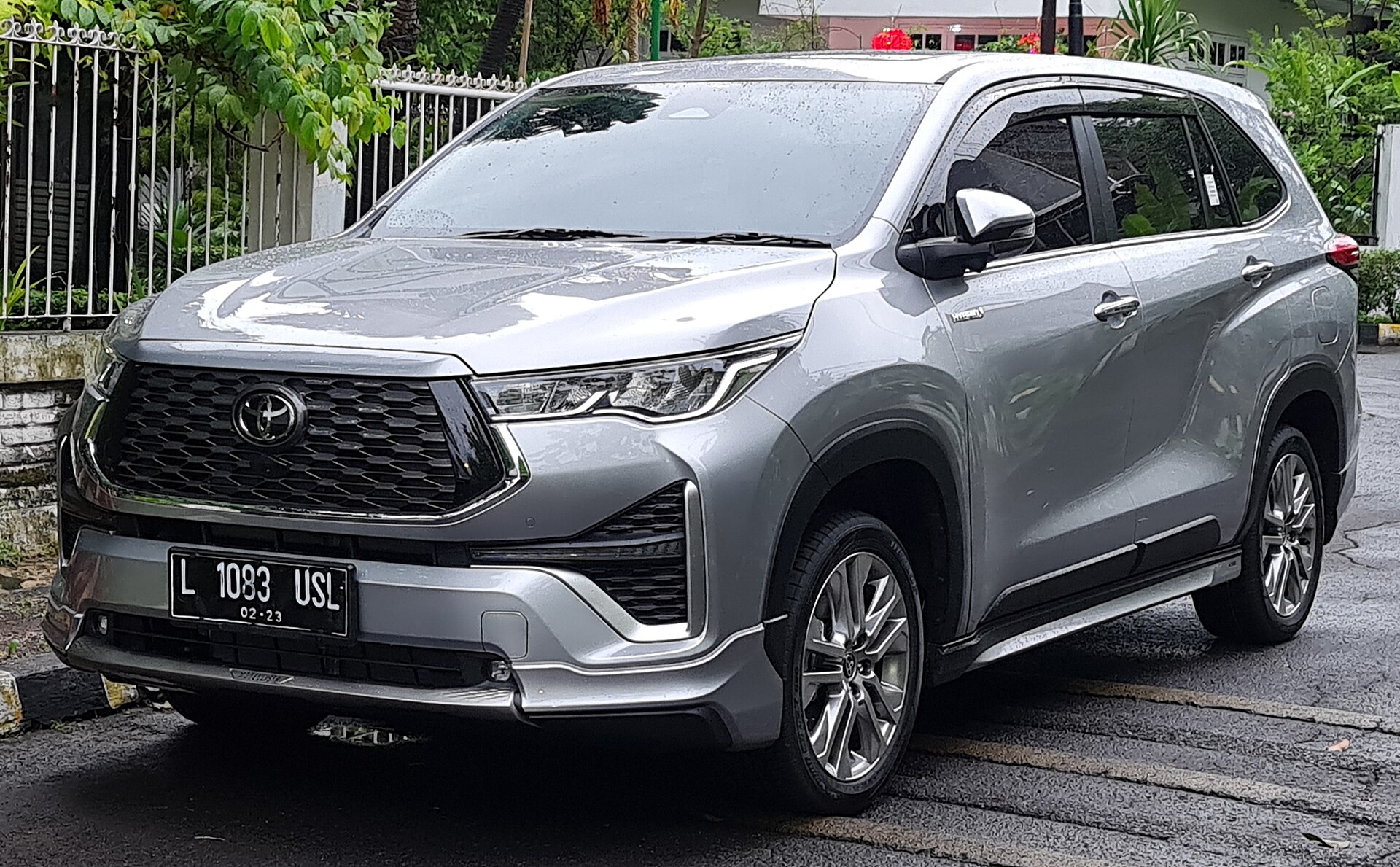 2023 Toyota Innova HyCross ZX(O) Hybrid