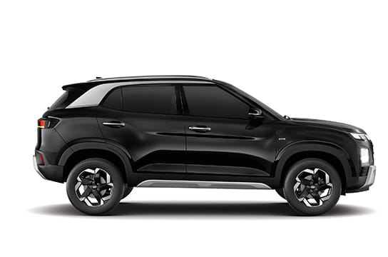 2024 Hyundai Creta SX(O) side profile showing the clean proportions and 17-inch diamond-cut alloys